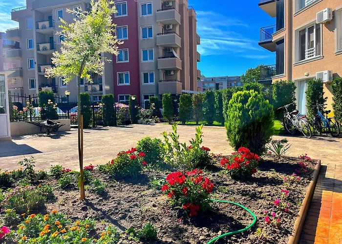 Vip Vision Lux * ساني بيتش