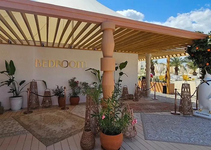 Vip Vision Lux * ساني بيتش